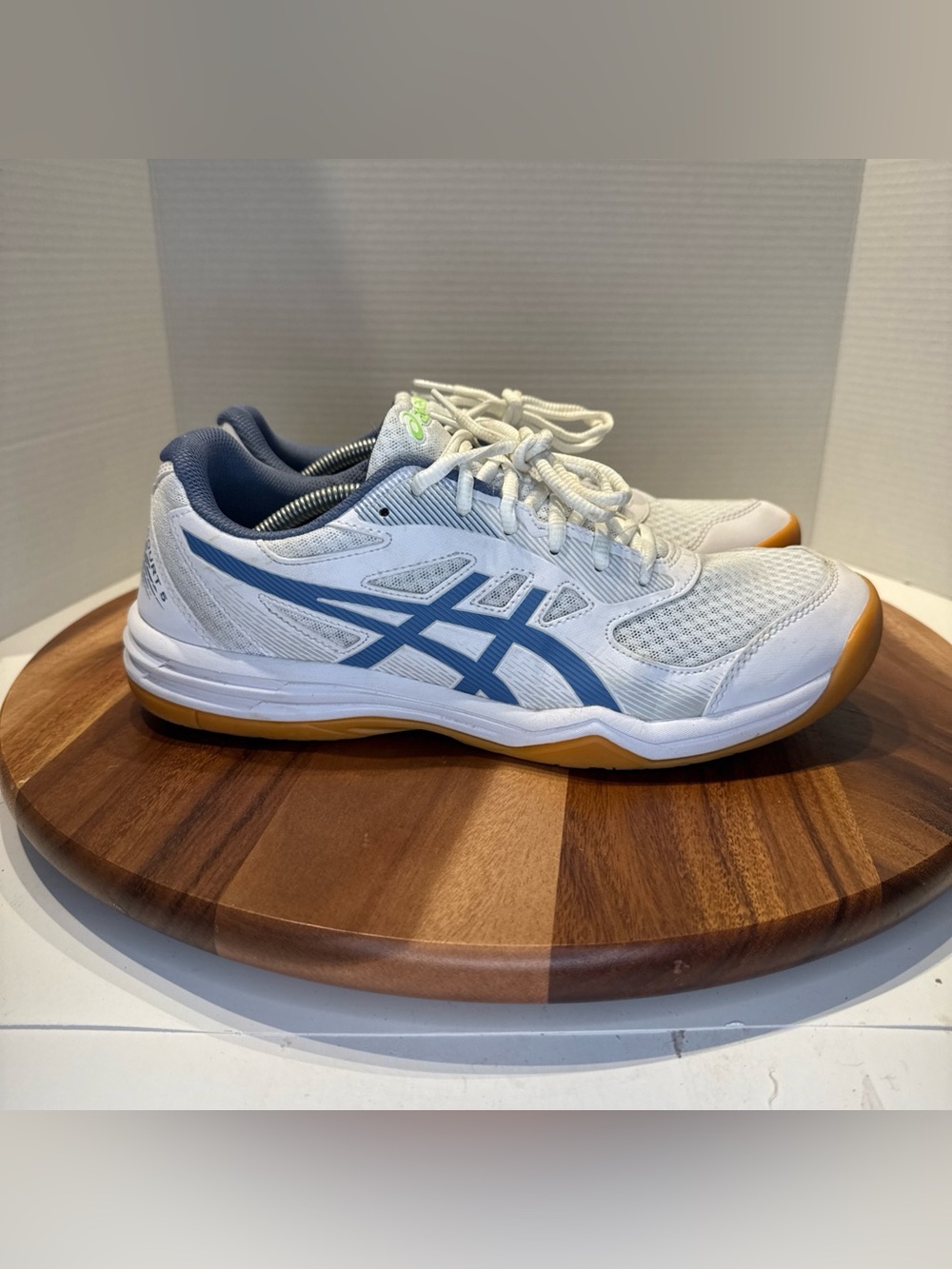 Asics Indoor Sport Shoes UPCOURT 5 White/Denim Blue 1071A086.104 Men’s Size 10.5